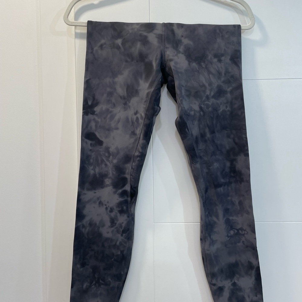 SOLD OUT Lululemon Align 25” Pant (worn once) Size 4